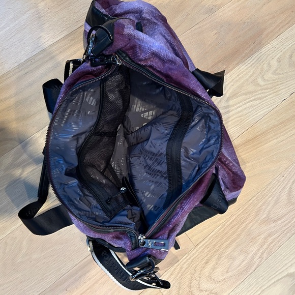 lululemon athletica Purple and Black Women's Bag - Picture 4 of 4